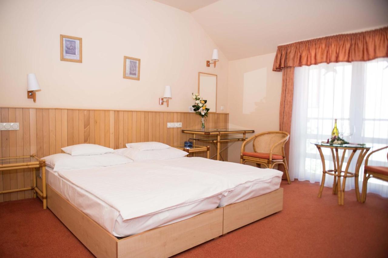 Termálhotel Martfű Martfů Exterior foto